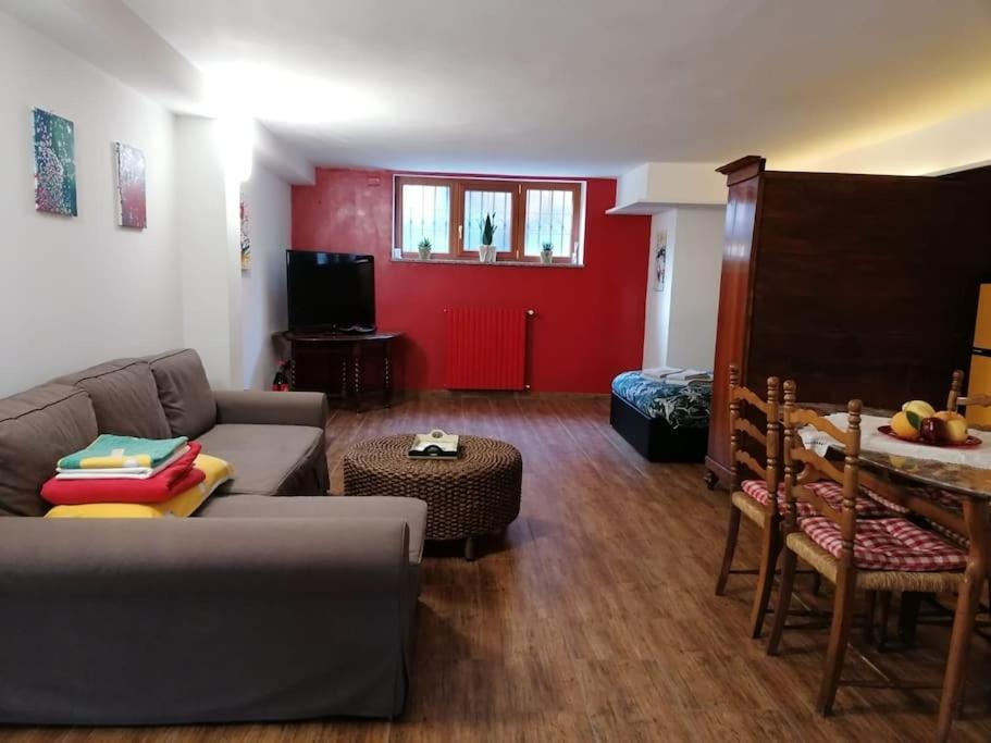 Open Space Naviglio Милано Екстериор снимка