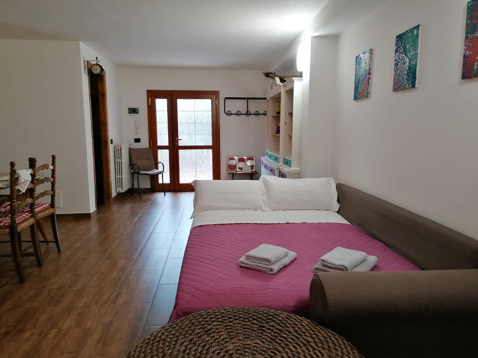 Open Space Naviglio Милано Екстериор снимка